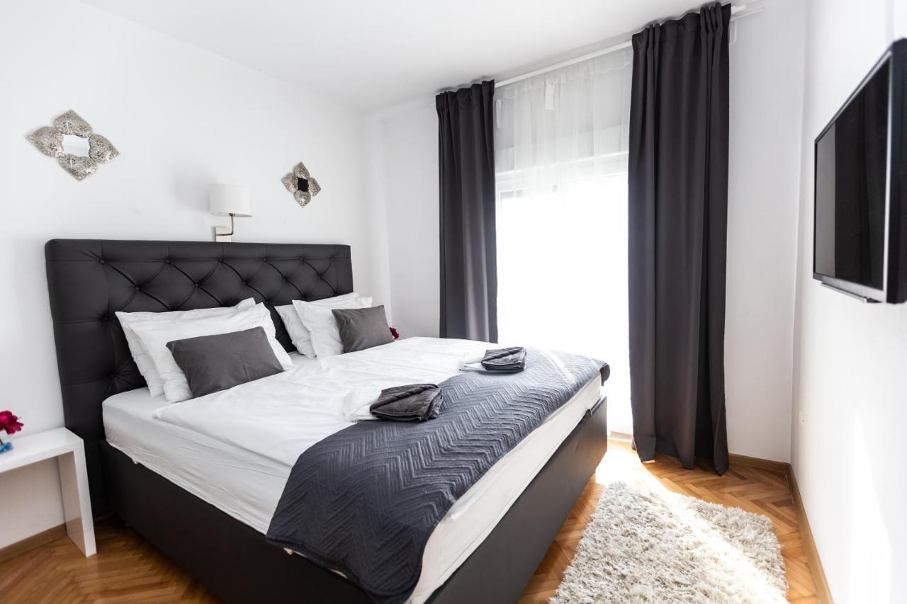 Luxury Apartments Mia Подстрана Екстер'єр фото
