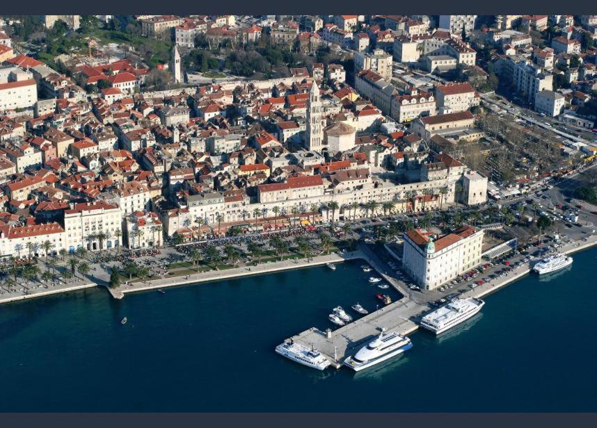 Luxury Apartments Mia Подстрана Номер фото